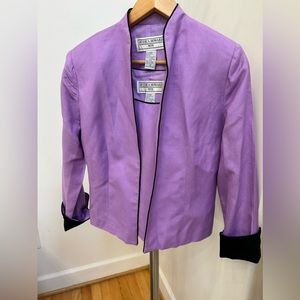 Lovely Sharp Contrast 2-Piece Linen Top!